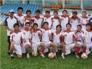 Bóng đá anh, ngoại hạng anh, lịch thi đấu euro 2012, “Gạch” – “Gỗ” đánh nhau và ngư ông đắc lợi?